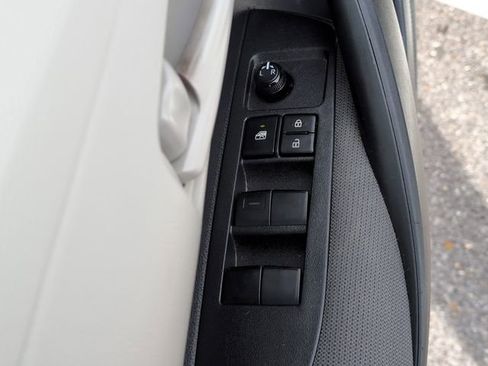 Used 2023 Toyota Corolla LE image 16