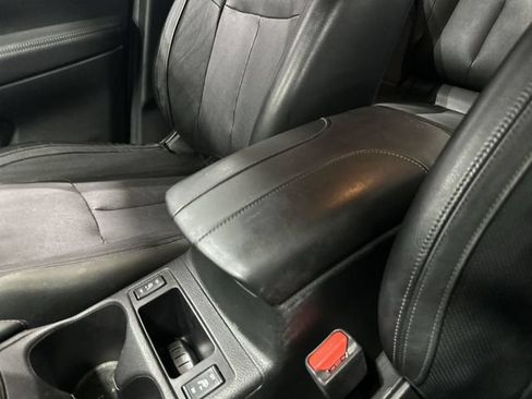 Used 2018 Nissan Rogue Sport SL w/ SL Premium Package AWD/4WD image 28