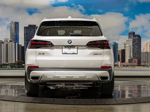 Used 2025 BMW X5 xDrive40i w/ Premium Package AWD/4WD image 11