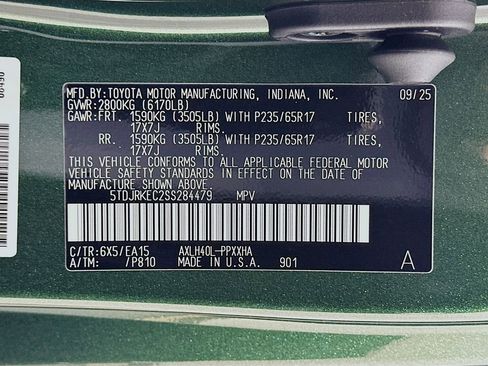 Used 2025 Toyota Sienna XLE w/ XLE Plus Package image 34