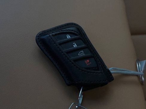 Used 2024 Lexus ES 350 w/ Premium Package FWD image 27