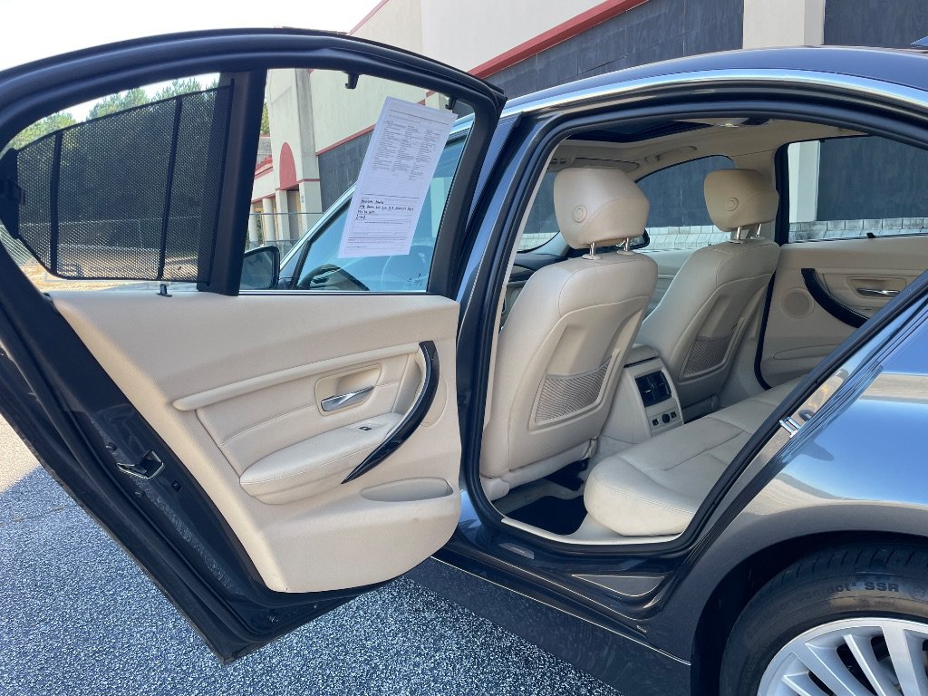 Used 2012 BMW 328i Sedan RWD image 15