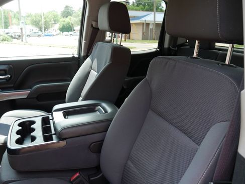 Used 2019 Chevrolet Silverado 1500 LT AWD/4WD image 14