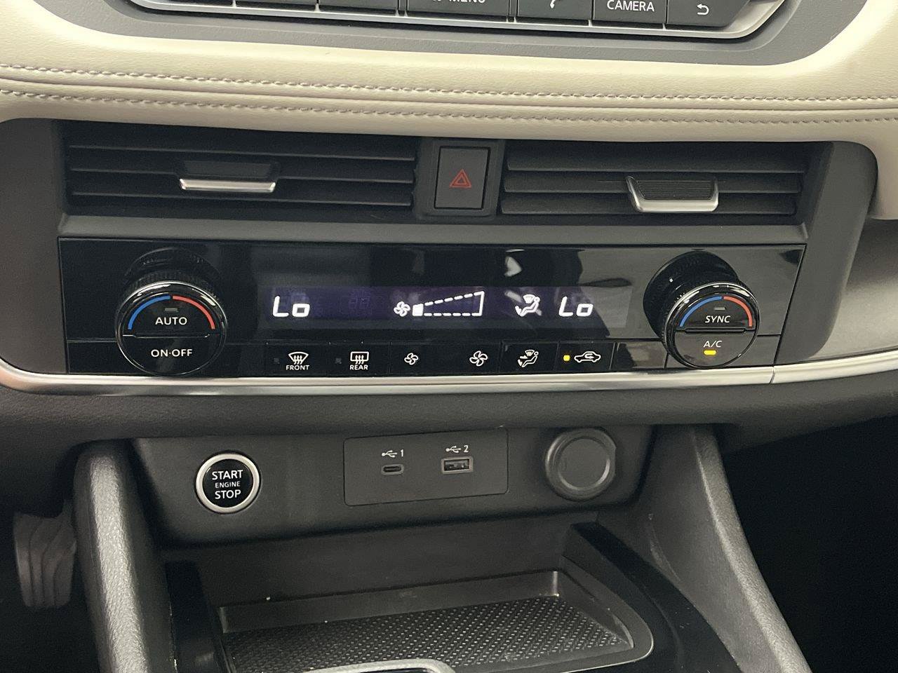 Used 2023 Nissan Rogue SV AWD/4WD image 23