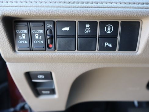 Used 2021 Honda Odyssey Touring image 20