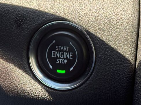 Used 2025 GMC Acadia Elevation AWD/4WD image 24