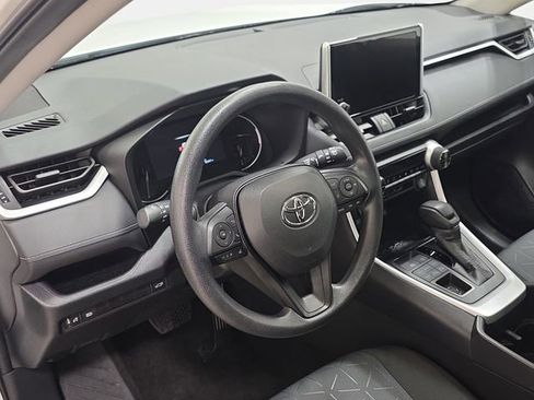 Certified 2025 Toyota RAV4 XLE w/ Convenience Package image 13