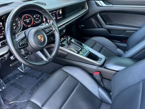 Certified 2021 Porsche 911 Carrera image 4