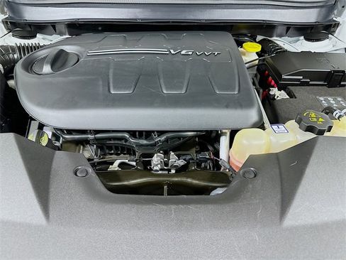 Certified 2022 Jeep Cherokee Limited image 23