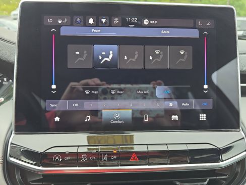 Used 2022 Jeep Compass Limited image 20