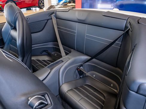 Used 2016 Ferrari California T image 22