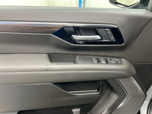 New 2026 Chevrolet Suburban LS AWD/4WD image 21