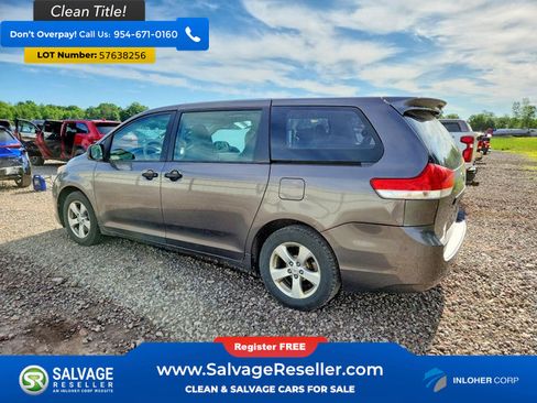 Used 2011 Toyota Sienna FWD image 3