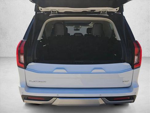 Used 2025 Ford Expedition Max Platinum AWD/4WD image 6