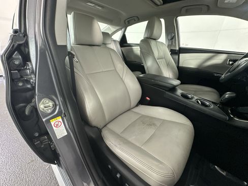 Used 2016 Toyota Avalon Limited image 31
