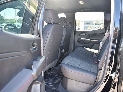 New 2025 Chevrolet Colorado Z71 image 8