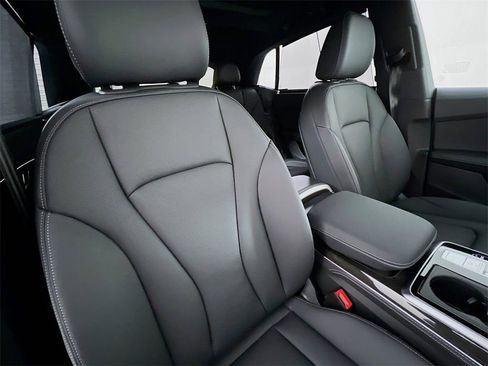 New 2026 Audi Q8 Premium Plus image 27