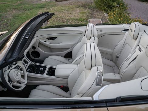 Used 2026 Bentley Continental GTC AWD/4WD image 59