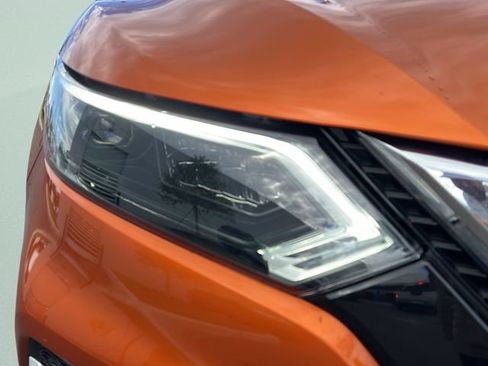 Used 2021 Nissan Rogue Sport SL w/ Premium Package FWD image 26