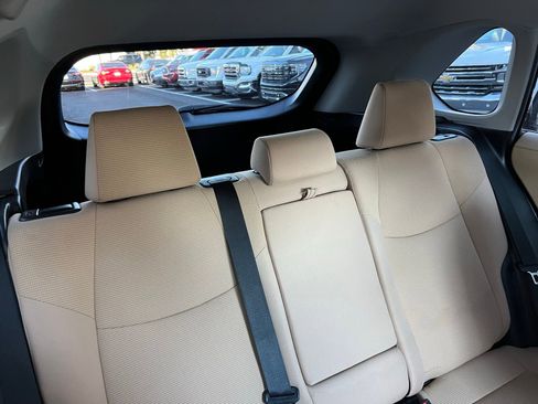 Used 2021 Toyota RAV4 LE image 47