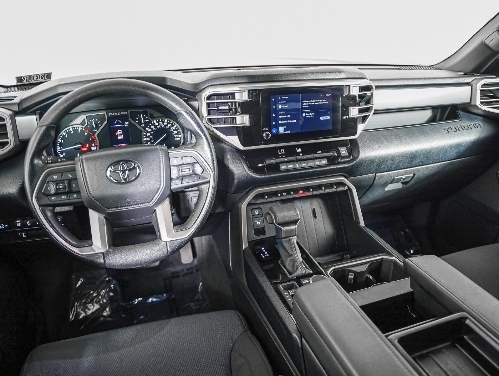 Used 2025 Toyota Tundra SR5 w/ SR5 Convenience Package AWD/4WD image 14