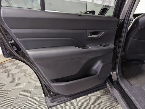 Used 2025 Toyota Grand Highlander AWD image 38