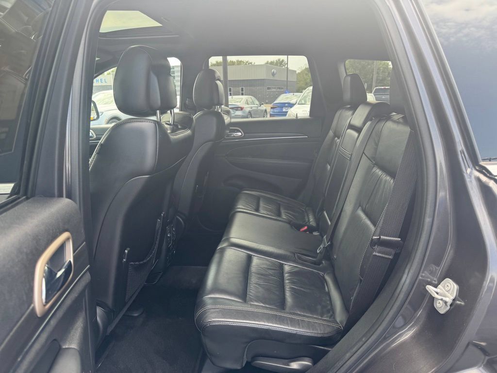 Used 2015 Jeep Grand Cherokee Limited AWD/4WD image 22