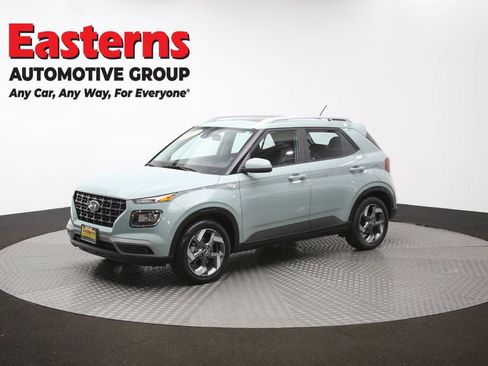 Used 2025 Hyundai Venue SEL FWD image 58