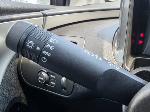Used 2011 Chevrolet Volt Premium w/ Premium Trim Package FWD image 28