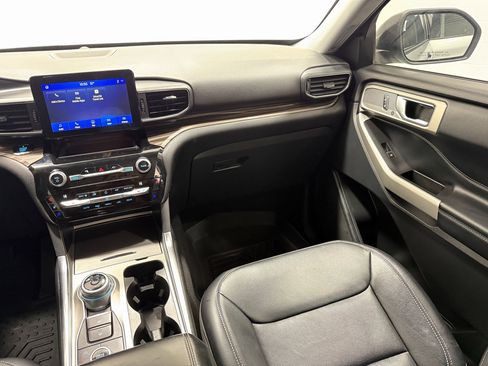 Used 2021 Ford Explorer Limited w/ Equipment Group 301A image 38