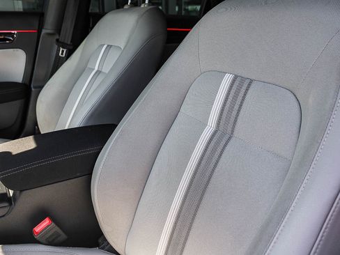 Used 2025 Honda Civic Sport image 24