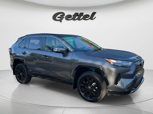 Certified 2025 Toyota RAV4 SE AWD/4WD image 3