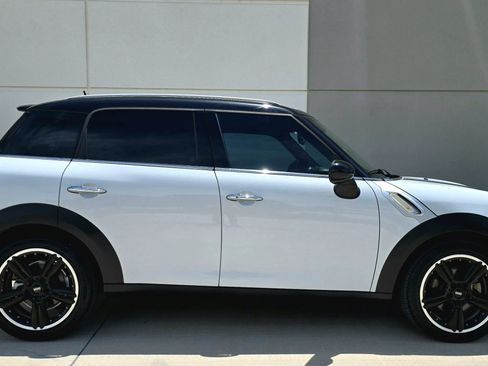 Used 2016 MINI Cooper Countryman FWD image 8