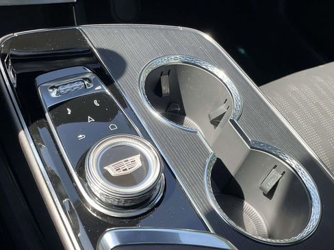 New 2026 Cadillac Lyriq Signature Sport AWD/4WD image 25
