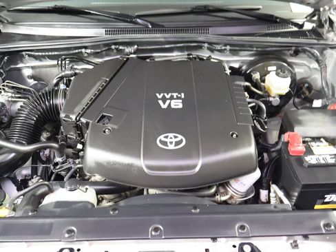 Used 2012 Toyota Tacoma PreRunner w/ TRD Off-Road Pkg RWD image 23