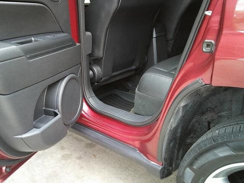 Used 2017 Jeep Patriot High Altitude AWD/4WD image 13