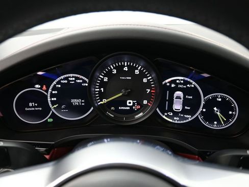 Certified 2023 Porsche Cayenne Platinum Edition AWD/4WD image 19