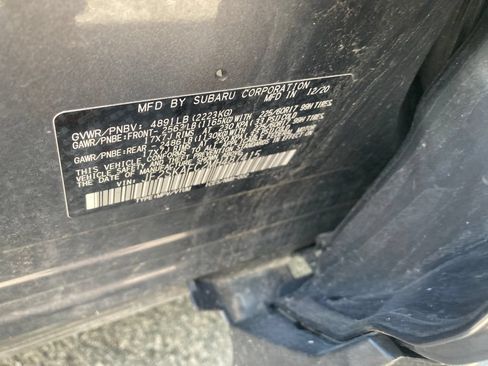 Used 2021 Subaru Forester Premium AWD/4WD image 39