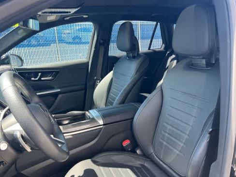 Used 2026 Mercedes-Benz GLC 300 image 12