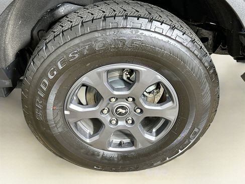 Used 2025 Ford Bronco Big Bend image 11
