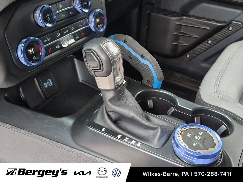 Used 2024 Ford Bronco Black Diamond AWD/4WD image 21