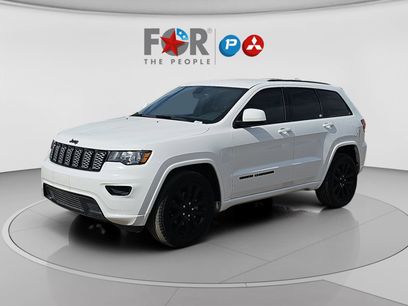 Used 2017 Jeep Grand Cherokee Altitude