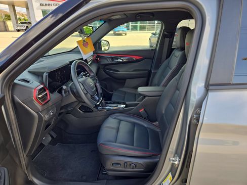 Certified 2024 Chevrolet TrailBlazer RS w/ Convenience Package FWD image 9
