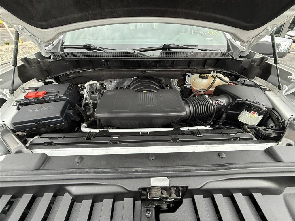 Used 2023 Chevrolet Silverado 1500 LT w/ Z71 Off-Road Package AWD/4WD image 45