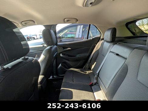 Used 2021 Buick Encore GX Select FWD image 11