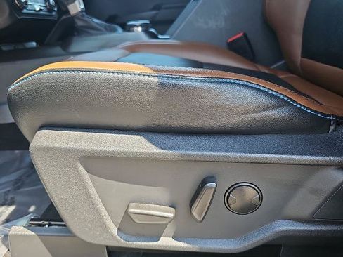 Certified 2024 Ford Bronco Outer Banks AWD/4WD image 28