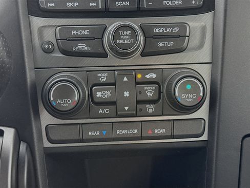 Used 2015 Honda Pilot LX image 15