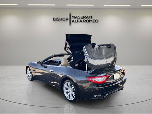 Used 2011 Maserati GranTurismo Convertible image 5