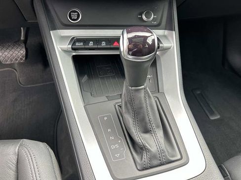 Used 2024 Audi Q3 2.0T Premium image 30