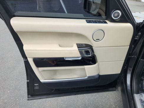 Used 2014 Land Rover Range Rover Autobiography AWD/4WD image 8